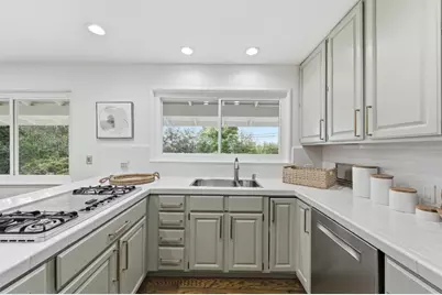 111 Lucero Way, Portola Valley, CA 94028 - Photo 4