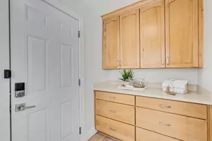 Henderson Ave, Sunnyvale, CA 94086 - Photo 56