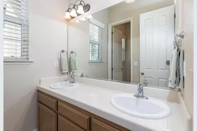 1827 N Joshua Ave, Clovis, CA 93619 - Photo 36