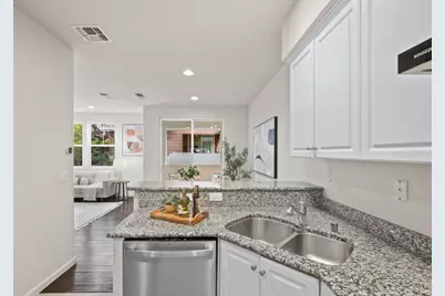 2104 Vincenzo Wkwy, San Jose, CA 95133 - Photo 18