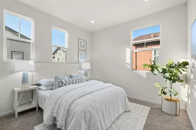 2104 Vincenzo Wkwy, San Jose, CA 95133 - Photo 28