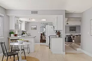 8929 Red Leaf Way, Sacramento, CA 95826 - Photo 12