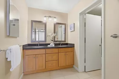 1915 Mount Vernon Ct 16, Mountain View, CA 94040 - Photo 10