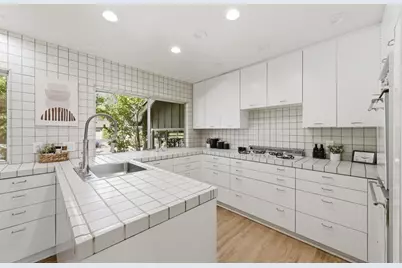 873 Lockhaven Dr, Los Altos, CA 94024 - Photo 20