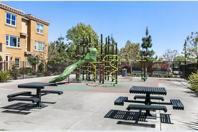 38881 Photinia Pl, Newark, CA 94560 - Photo 18