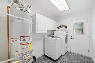 1567 Glencrest Dr, San Jose, CA 95118 - Photo 28