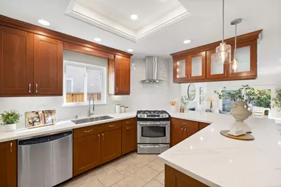 600 Comet Dr, Foster City, CA 94404 - Photo 16