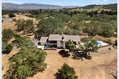 15208 Sycamore Dr, Morgan Hill, CA 95037 - Photo 92
