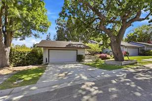 1350 Trinity Dr, Menlo Park, CA 94025 - Photo 2