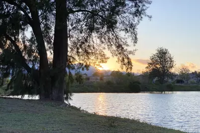 5657 Rotterdam Ln, San Jose, CA 95118 - Photo 18