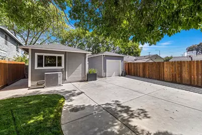 220 Lindbergh St, San Mateo, CA 94401 - Photo 22