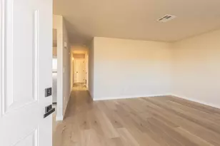 614 Maple St, King City, CA 93930 - Photo 2