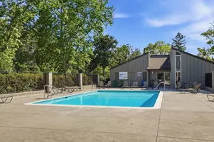 104 Cherry Hill Ct, Los Gatos, CA 95032 - Photo 32