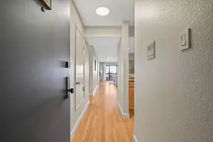 1 Laurel 102, San Carlos, CA 94070 - Photo 2