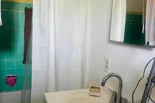 1081 Newhall St, San Jose, CA 95126 - Photo 10