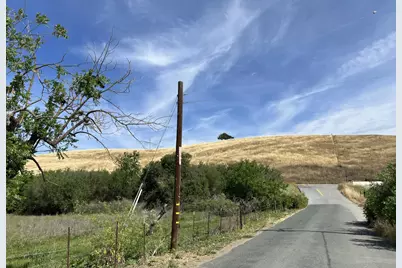 Pacheco Pass Hwy, Hollister, CA 95023 - Photo 20