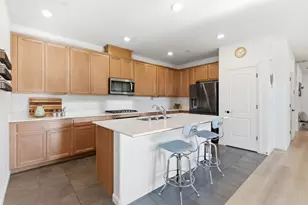 1920 Dylan St, Hollister, CA 95023 - Photo 8