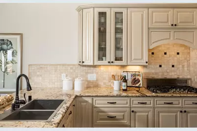 5 Poppy Ln, San Carlos, CA 94070 - Photo 16