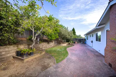 2671 Comstock Cir, Belmont, CA 94002 - Photo 36