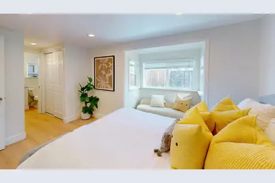 696 Lakehaven Dr, Sunnyvale, CA 94089 - Photo 14