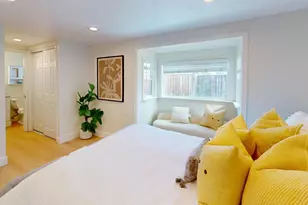 696 Lakehaven Dr, Sunnyvale, CA 94089 - Photo 14