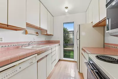 2001 Alameda De Las Pulgas 172, San Mateo, CA 94403 - Photo 10