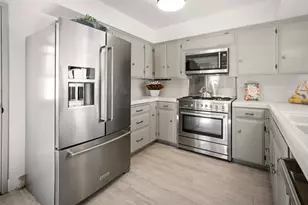 25 Coral St, Pacific Grove, CA 93950 - Photo 16