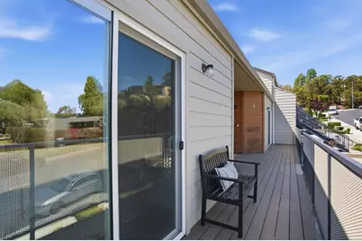 1040 Continentals Way 14, Belmont, CA 94002 - Photo 4