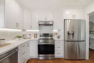 7 Lilly Ln, San Carlos, CA 94070 - Photo 12