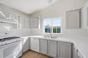 3300 Narveaz Ave 3, San Jose, CA 95136 - Photo 6