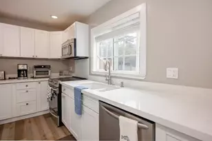 523 The Alameda, El Granada, CA 94018 - Photo 4