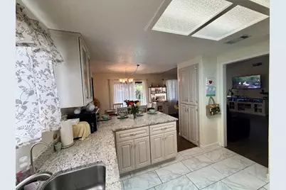 252 Finster St, Patterson, CA 95363 - Photo 10