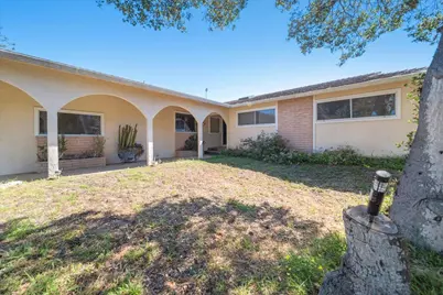 15400 Oak Hills Dr, Salinas, CA 93907 - Photo 2