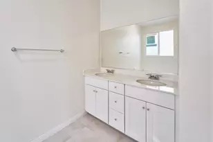 729 Daniel Freeman Cir, Inglewood, CA 90301 - Photo 2