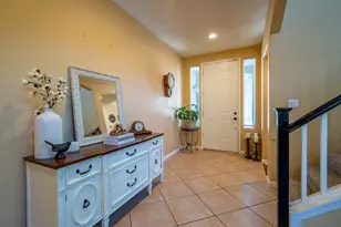 1501 Liberty Ct, Hollister, CA 95023 - Photo 6