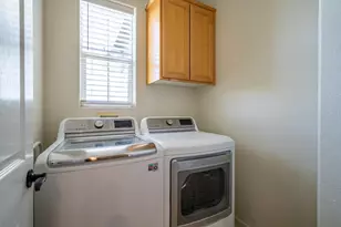 1501 Liberty Ct, Hollister, CA 95023 - Photo 36