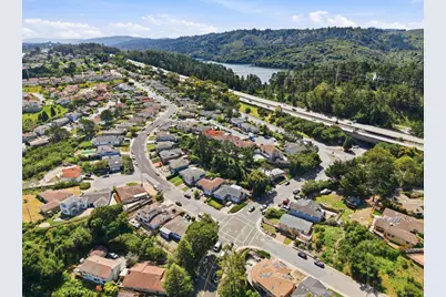 973 Larkspur, Millbrae, CA 94030 - Photo 20