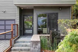 2161 Valparaiso Ave, Menlo Park, CA 94025 - Photo 2
