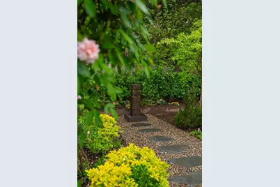 606 Yale Dr, San Mateo, CA 94402 - Photo 38