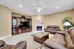 10022 Spring View Way, Elk Grove, CA 95757 - Photo 14