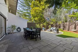 2429 Sharon Oaks Dr, Menlo Park, CA 94025 - Photo 18