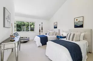 10 Salmark Ct, Hillsborough, CA 94010 - Photo 42