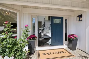 10 Salmark Ct, Hillsborough, CA 94010 - Photo 4