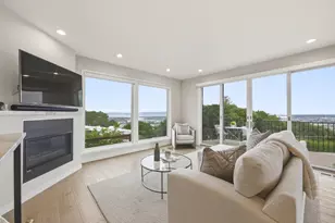 60 Dartmouth Ave, San Carlos, CA 94070 - Photo 12