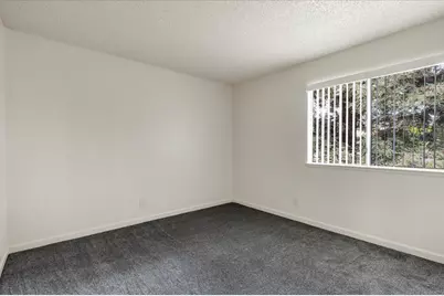 210 Damsen Dr, San Jose, CA 95116 - Photo 10