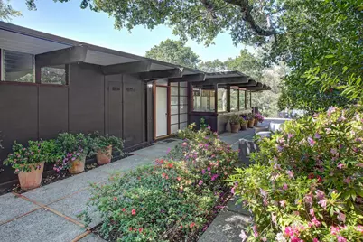 25 Cordova Ct, Portola Valley, CA 94028 - Photo 4