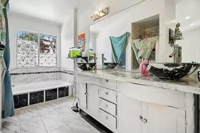 4807 Miramare, Stockton, CA 95206 - Photo 18