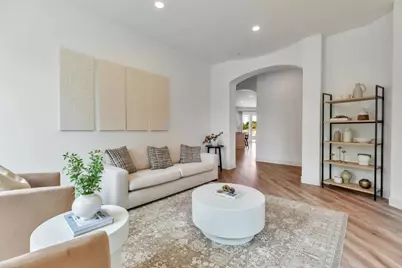 10055 Foothill Ave, Gilroy, CA 95020 - Photo 10