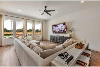 10055 Foothill Ave, Gilroy, CA 95020 - Photo 14