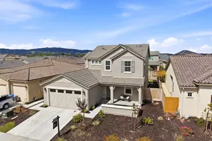 1196 Wildrose Dr, Hollister, CA 95023 - Photo 2